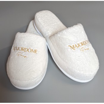 luxury slippers with logo embroidery
