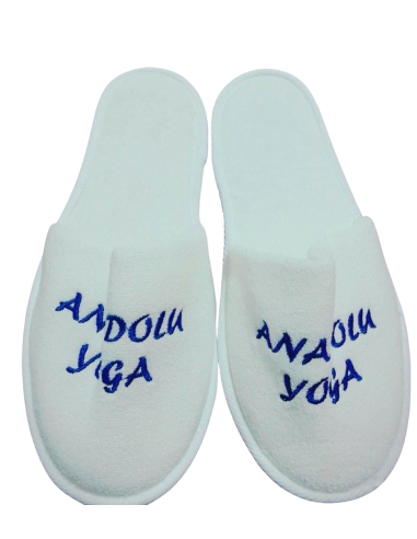 logo embroidered terry hotel slippers