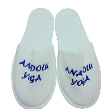 logo embroidered terry hotel slippers